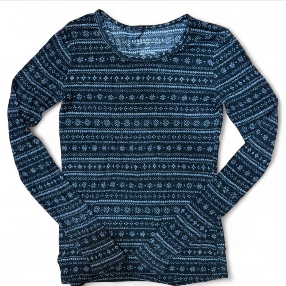 Aeropostale black and white long sleeve top